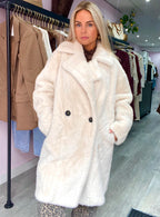 MID-LENGHT FUR COAT CRÈME
