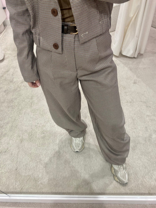 NAOMI CHECKERED BARREL PANTALON