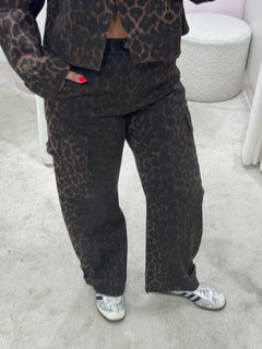 DENIM LEOPARD BARREL