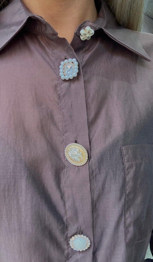 GABBY BLOUSE BUTTON BROWN