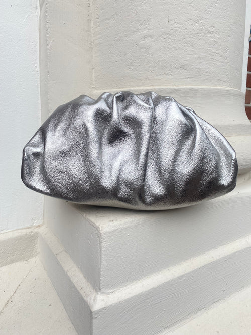 FESTIVE CLUTCH SILVER