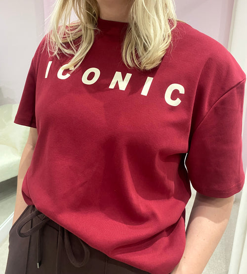 ICONIC TEE BORDEAUX RED