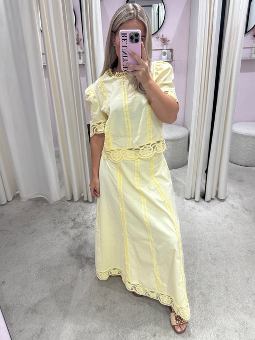 AZURE SET BUTTER YELLOW