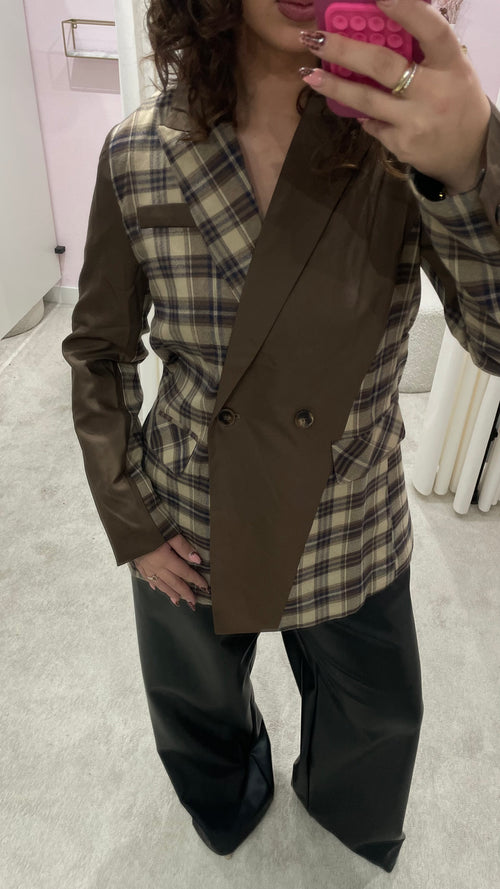 BROWN CHECKERED BLAZER