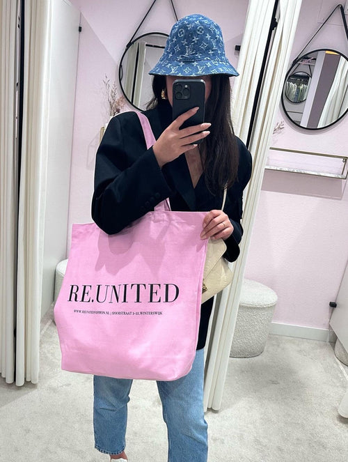 RE.UNITED SHOPPER