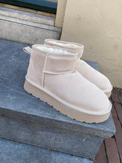 MUSTHAVE BOOTIES BEIGE