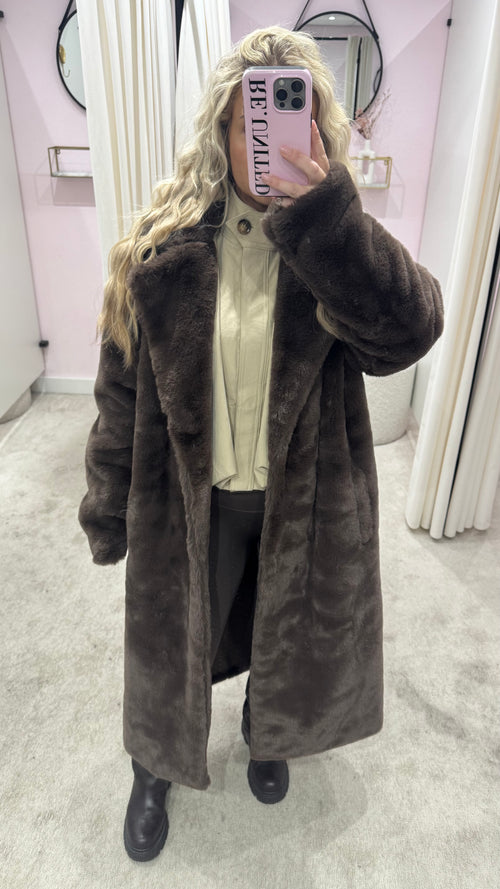 GIGI FAUX FUR MANTEL BROWN